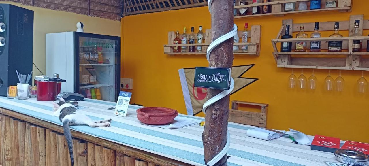 Red Monkeys Hostel Арамбол Екстер'єр фото